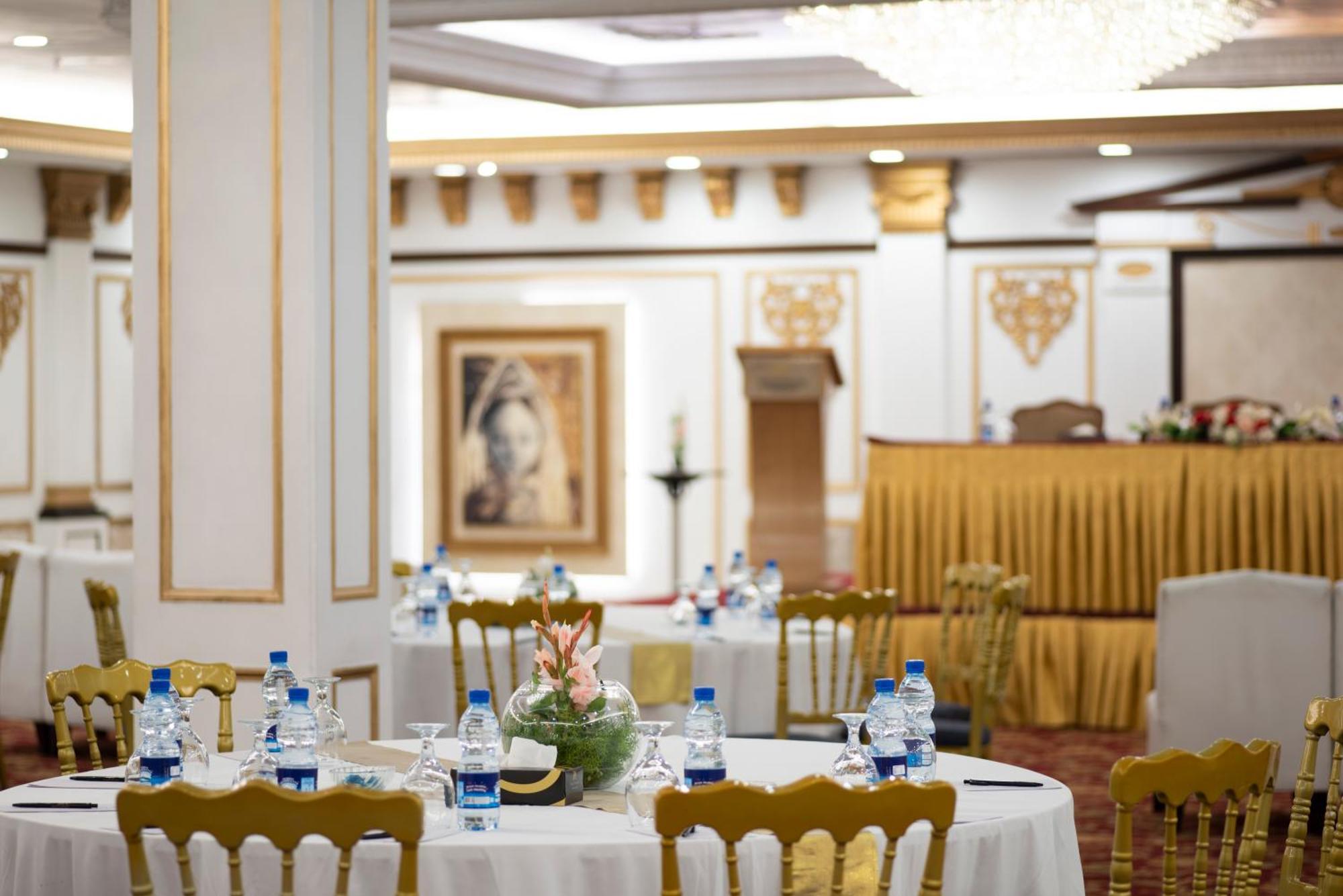 Pearl Continental Hotel, Rawalpindi Exterior photo